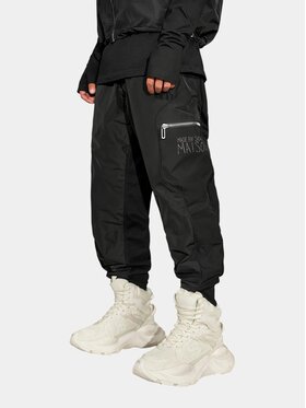MADE BY SOCIETY MADE BY SOCIETY Spodnie materiałowe Minimal Black Pants - P17646 Czarny Basic Fit