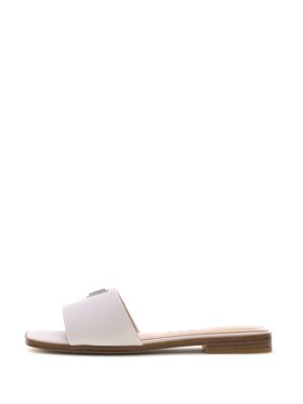 Guess Guess Sandály 182061 Bílá