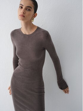 La Mania La Mania Sukienka dzianinowa POLLY Brązowy Basic Fit