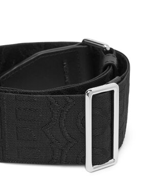 Εναλλασσόμενο λουράκι στην τσάντα Marc Jacobs φωτογραφία