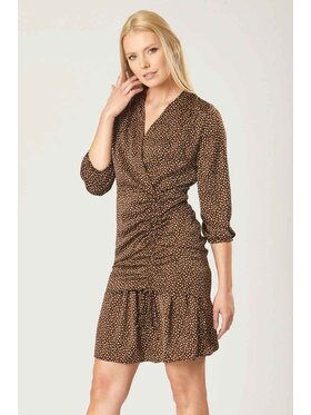 QUIOSQUE QUIOSQUE Sukienka codzienna 13-TK-4163 Brązowy Regular Fit