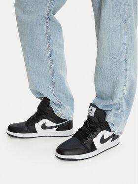 Nike Nike Laisvalaikio batai Air Jordan 1 Mid DQ8426 010 Juoda