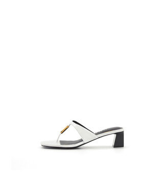 Guess Guess Sandály 181572 Bílá