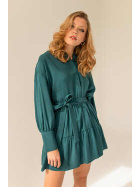 Entelier Entelier Sukienka codzienna z falbanami Zielony Comfortable Fit