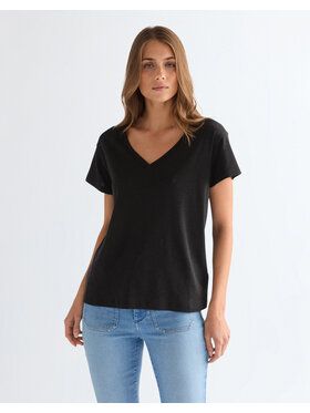 Wrangler Wrangler T-Shirt EASY V NECK Czarny Regular Fit