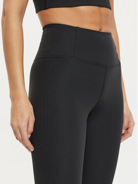 Κολάν Girlfriend Collective φωτογραφία