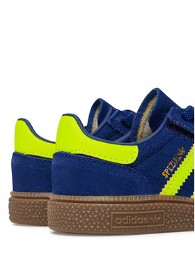 Αθλητικά adidas φωτογραφία