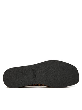 Κλειστά παπούτσια Clarks