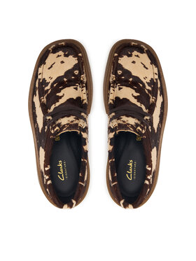 Κλειστά παπούτσια Clarks