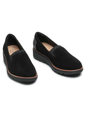 Κλειστά παπούτσια Clarks