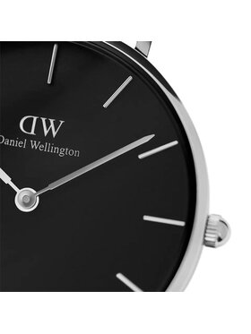 Daniel Wellington Ročna Ura Petite DW00100308 Črna