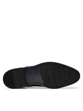 Κλειστά παπούτσια Clarks φωτογραφία