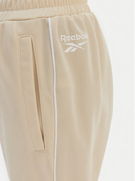 Φόρμα Reebok φωτογραφία