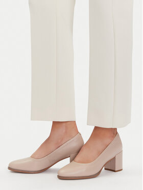 Κλειστά παπούτσια Clarks φωτογραφία