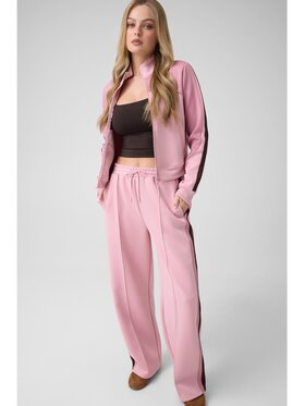 Guess Guess Spodnie materiałowe 183666 Różowy Classic Fit