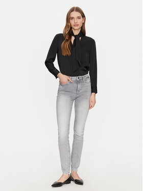 Τζιν Guess