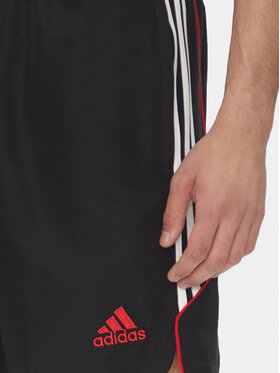 Αθλητικό σορτς adidas φωτογραφία