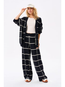 blue shadow blue shadow Spodnie damskie Vinci Czarny Regular Fit