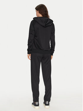 Φόρμα adidas φωτογραφία