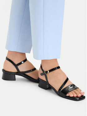 Clarks Clarks Sandale Serina35 Strap 26186117 Crna