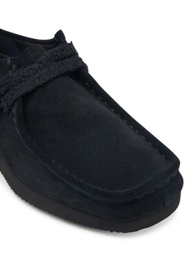 Κλειστά παπούτσια Clarks