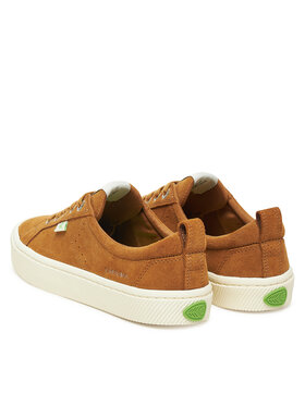 Sneakers Cariuma φωτογραφία
