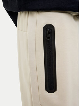 Αθλητικό σορτς Jack & Jones φωτογραφία