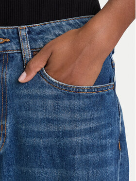 Τζιν Guess φωτογραφία