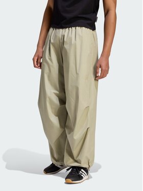 adidas adidas Spodnie materiałowe 158959 Brązowy Loose Fit
