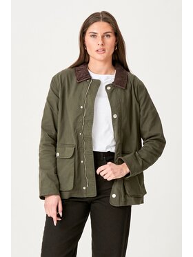 TeeShoppen TeeShoppen Kurtka przejściowa 'Basic Collection' Zielony Regular Fit