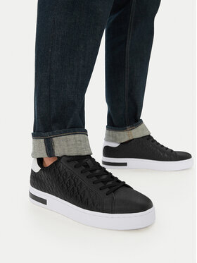 Armani Exchange Armani Exchange Снікерcи XM000140 AF11916 MC011 Чорний