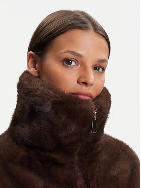 Γούνα Kontatto φωτογραφία