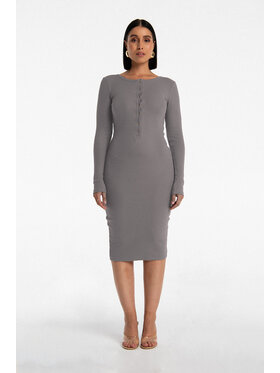 Nudyess Nudyess Vestito di maglia Isla midi z prążka Grigio Fitted Fit