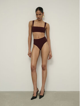 La Mania La Mania Szorty sportowe ELENA Bordowy Classic Fit