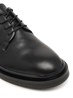Oxfords Clarks