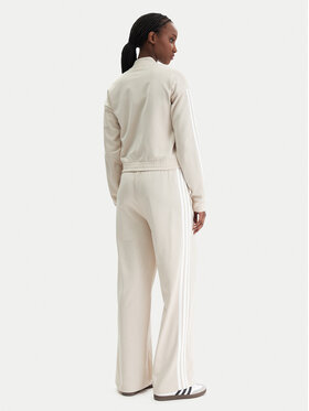 Φόρμα adidas φωτογραφία