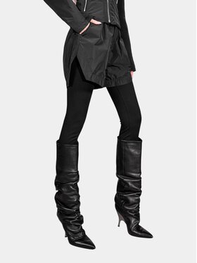 MADE BY SOCIETY MADE BY SOCIETY Spodnie materiałowe COSMIC REBEL Bermuda Shorts - B27416 Czarny Basic Fit
