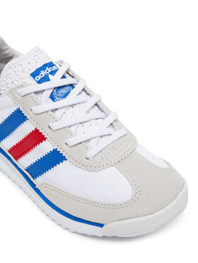 Αθλητικά adidas φωτογραφία