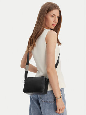 Calvin Klein Calvin Klein Ročna torba K60K612555 Črna