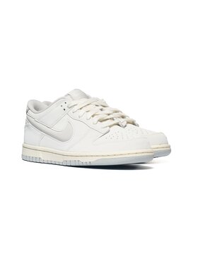 Nike Nike Sneakersy DUNK LOW LV8 IR0824-100 Kremowy