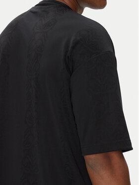 T-Shirt adidas φωτογραφία