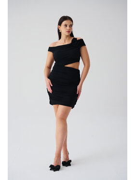 ROSE AVENUE ROSE AVENUE Sukienka elegancka SUKIENKA LILA Czarny Regular Fit