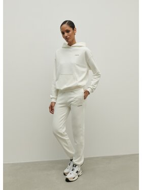 La Mania La Mania Spodnie dresowe COZY Kremowy Basic Fit
