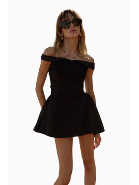 RÊVER DE MOI RÊVER DE MOI Sukienka codzienna OLIVIA BLACK DRESS Czarny Slim Fit