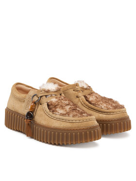 Κλειστά παπούτσια Clarks
