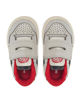 Αθλητικά adidas φωτογραφία