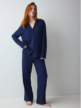 Triumph Triumph Koszula nocna Amourette Jacquard Granatowy Comfortable Fit