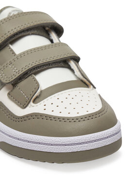 Αθλητικά adidas φωτογραφία