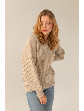 Entelier Entelier Sweter z dekoltem Różowy Oversize
