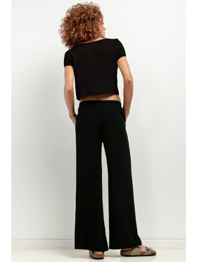 Tessita Tessita Spodnie materiałowe SPODNIE_T404_4_S Czarny Relaxed Fit